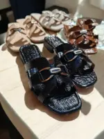 Slipper Chic - Image 5